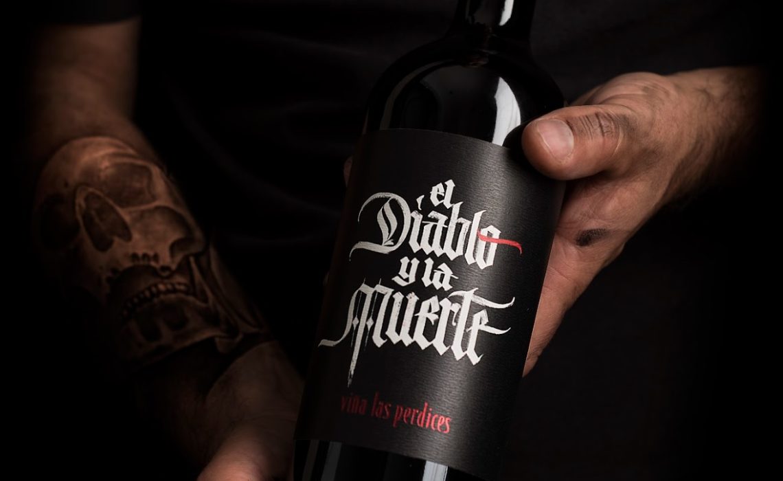 Vinos de “LA RENGA”, el Diablo y la Muerte, tributo a la banda de rock llegan a Chile de manera exclusiva para Supermercado Diez