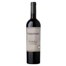 Caja de 6 unidades TerraNoble Gran Terroir Carmenere ($4.990 c/u) Caja de 6 unidades TerraNoble Gran Terroir Carmenere ($4.990 c/u)